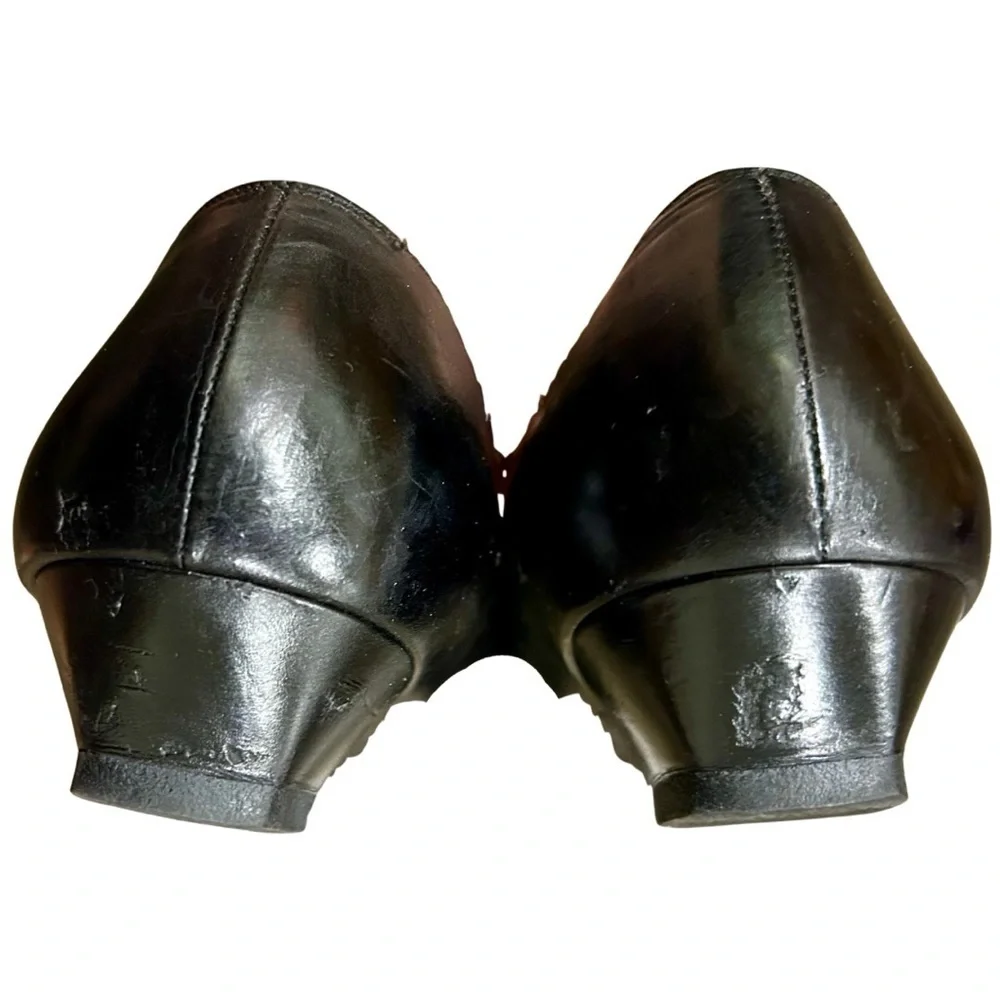 Salvatore Ferragamo Black Leather Low Heel Pumps – Size 8C - Picture 8 of 10